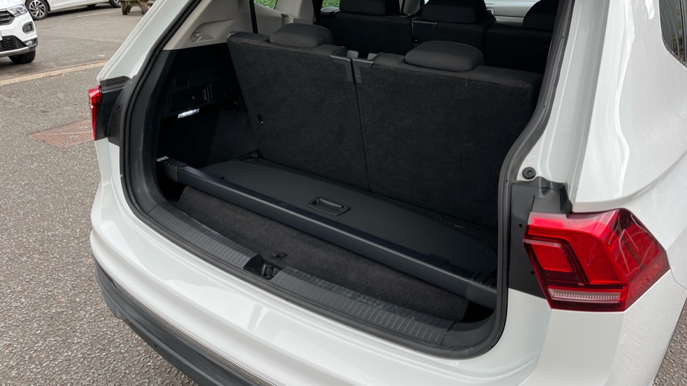 Volkswagen Tiguan Allspace 1.5 TSI Life 5dr DSG Petrol Estate - Image 34