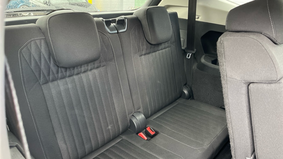 Volkswagen Tiguan Allspace 1.5 TSI Life 5dr DSG Petrol Estate - Image 37