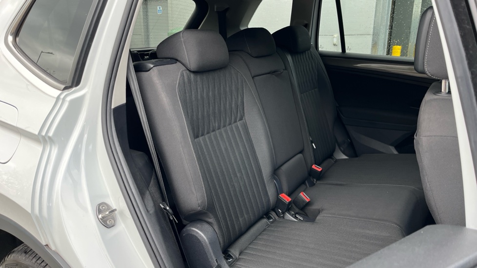 Volkswagen Tiguan Allspace 1.5 TSI Life 5dr DSG Petrol Estate - Image 38