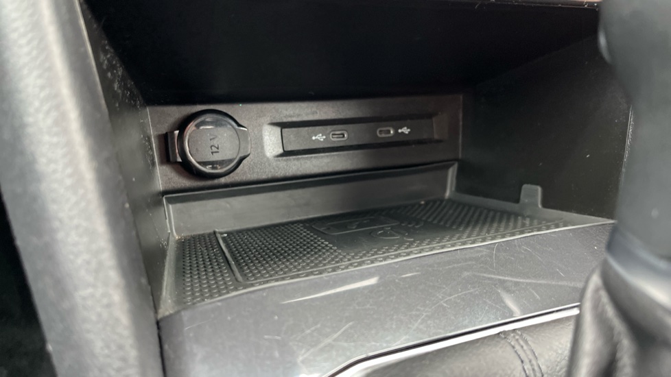 Volkswagen Tiguan Allspace 1.5 TSI Life 5dr DSG Petrol Estate - Image 45