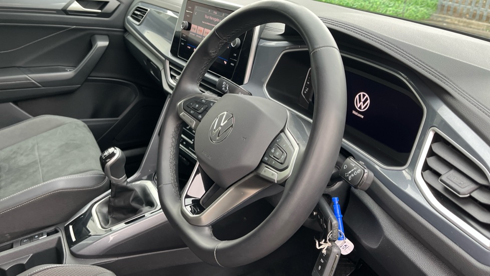 Volkswagen T-Roc 1.5 TSI Style 5dr Petrol Hatchback - Image 6