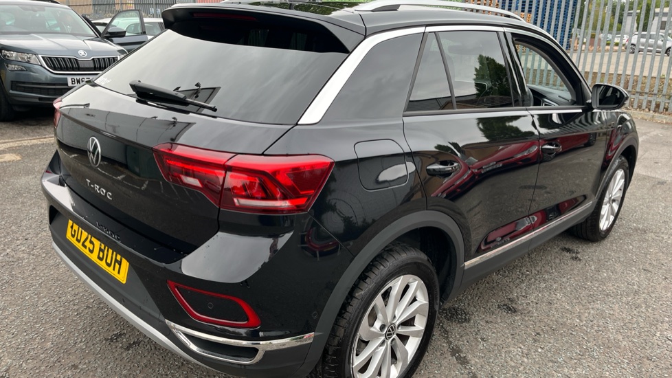 Volkswagen T-Roc 1.5 TSI Style 5dr Petrol Hatchback - Image 29