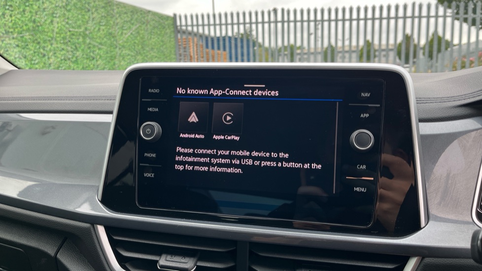 Volkswagen T-Roc 1.5 TSI Style 5dr Petrol Hatchback - Image 41