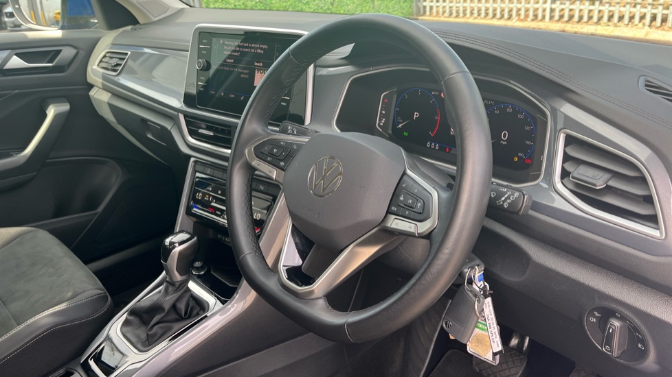 Volkswagen T-Roc 2.0 TDI 150 EVO Style 5dr DSG Diesel Hatchback - Image 6