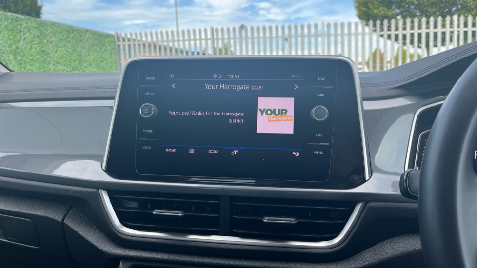 Volkswagen T-Roc 2.0 TDI 150 EVO Style 5dr DSG Diesel Hatchback - Image 12
