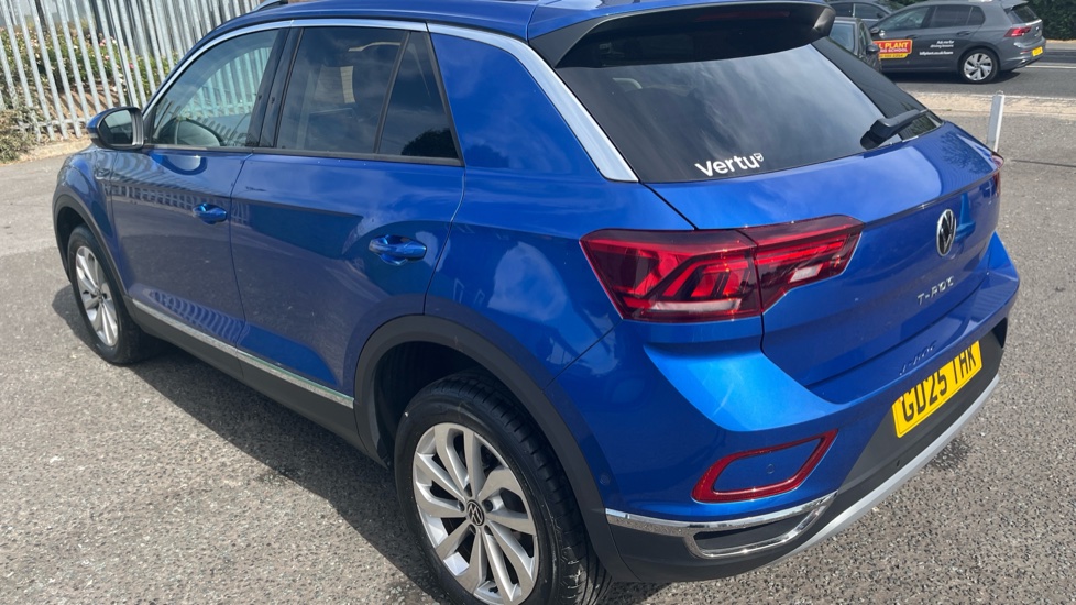 Volkswagen T-Roc 2.0 TDI 150 EVO Style 5dr DSG Diesel Hatchback - Image 26