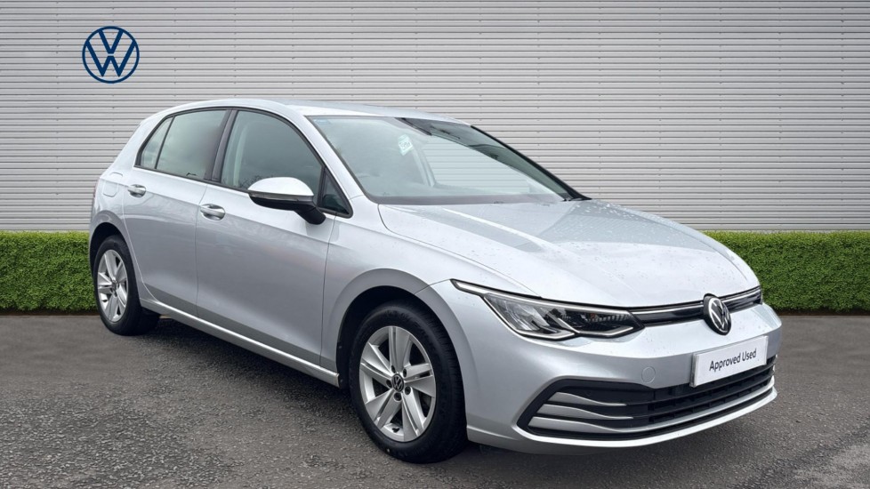 Volkswagen Golf 2.0 TDI Life 5dr DSG Diesel Hatchback - Image 1