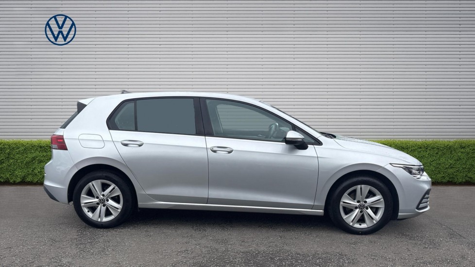 Volkswagen Golf 2.0 TDI Life 5dr DSG Diesel Hatchback - Image 4