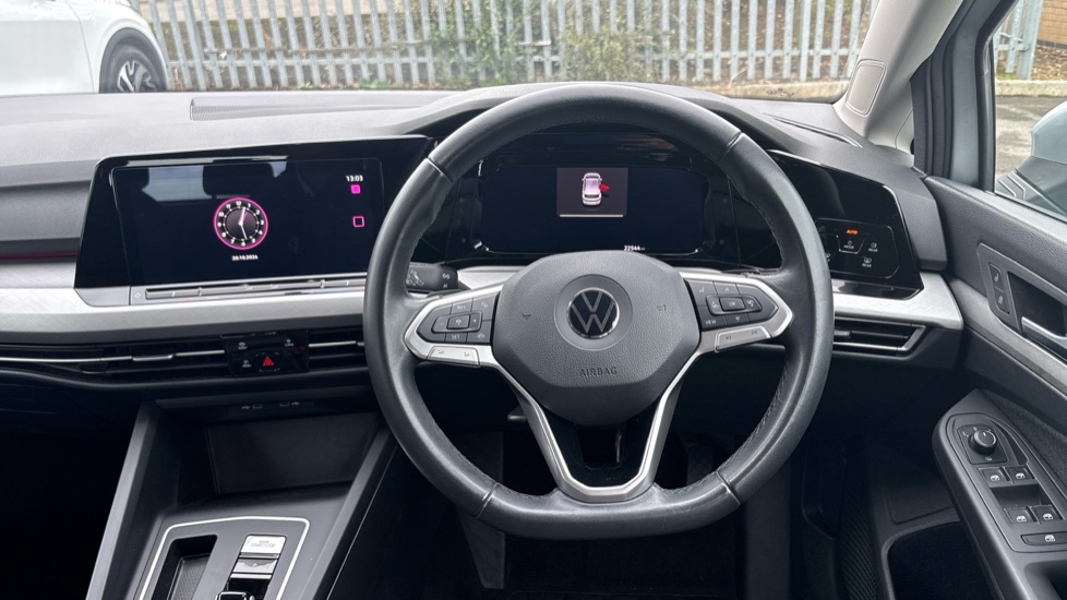 Volkswagen Golf 2.0 TDI Life 5dr DSG Diesel Hatchback - Image 10