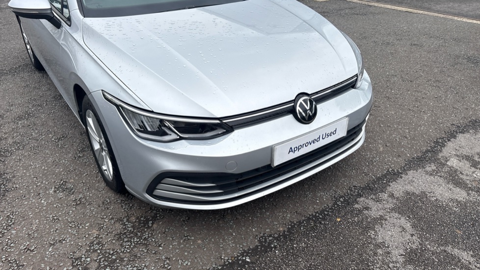 Volkswagen Golf 2.0 TDI Life 5dr DSG Diesel Hatchback - Image 27