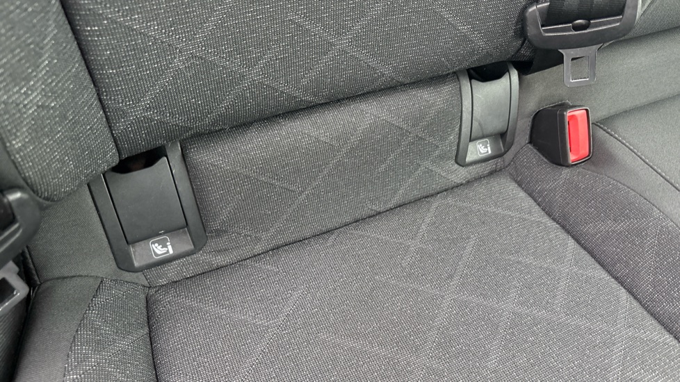 Volkswagen Golf 2.0 TDI Life 5dr DSG Diesel Hatchback - Image 30