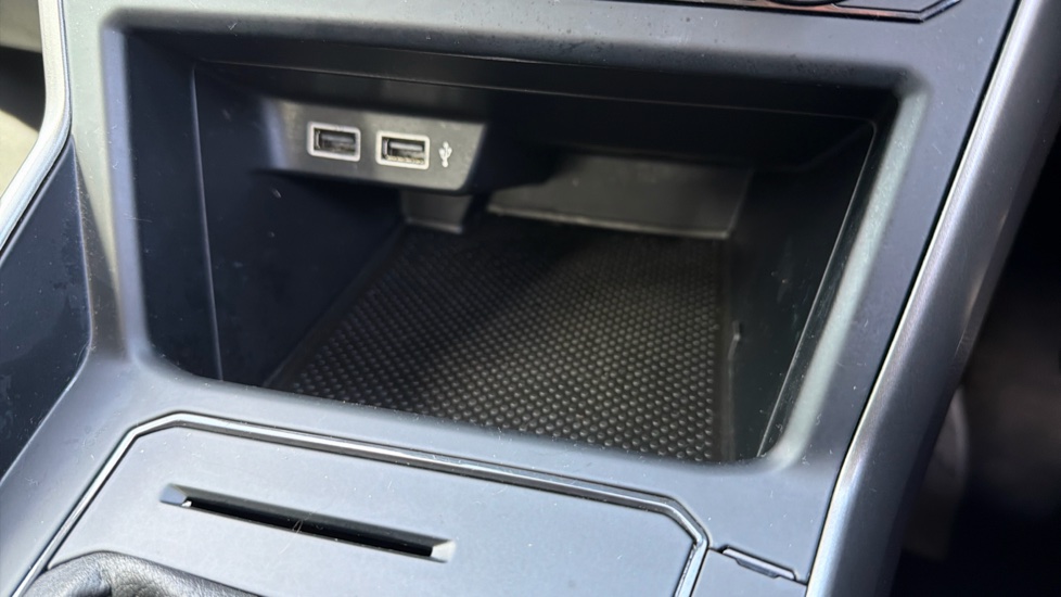 Volkswagen Polo 1.0 EVO 80 SE 5dr Petrol Hatchback - Image 29