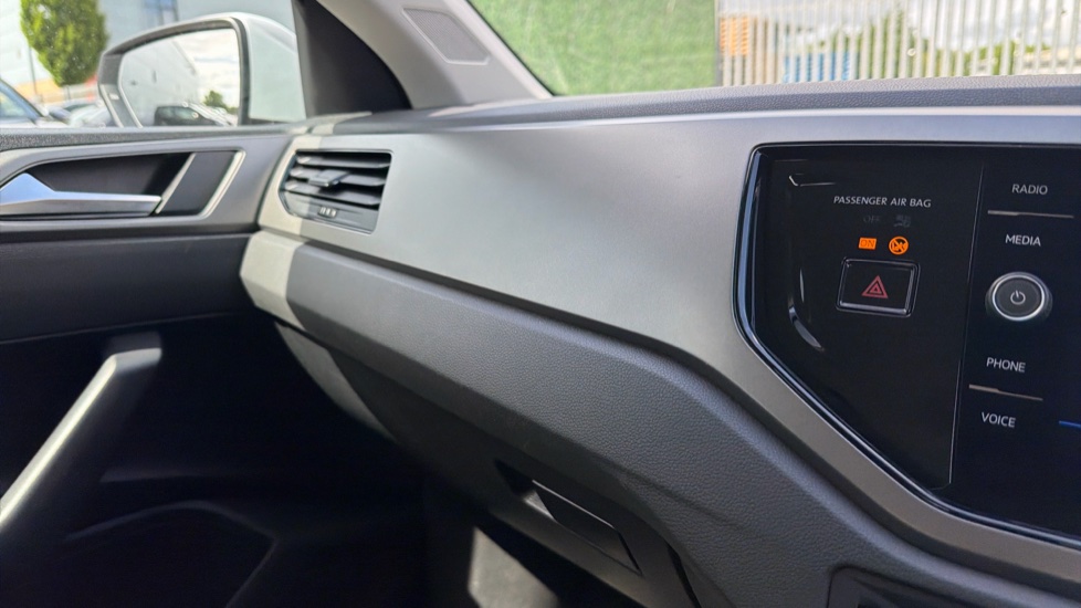 Volkswagen Polo 1.0 EVO 80 SE 5dr Petrol Hatchback - Image 31