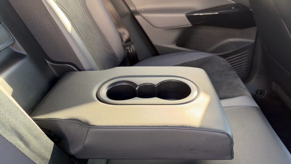 Volkswagen ID.5 128kW Style Pro 77kWh 5dr Auto Electric Coupe - Image 23