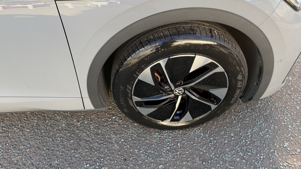 Volkswagen ID.5 128kW Style Pro 77kWh 5dr Auto Electric Coupe - Image 26