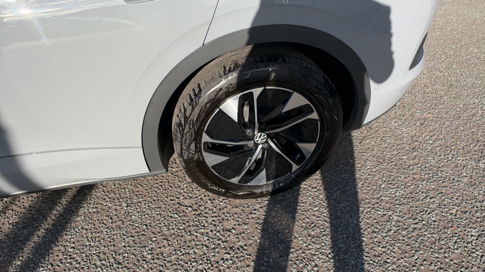 Volkswagen ID.5 128kW Style Pro 77kWh 5dr Auto Electric Coupe - Image 28