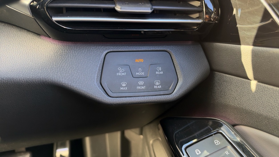 Volkswagen ID.5 128kW Style Pro 77kWh 5dr Auto Electric Coupe - Image 30