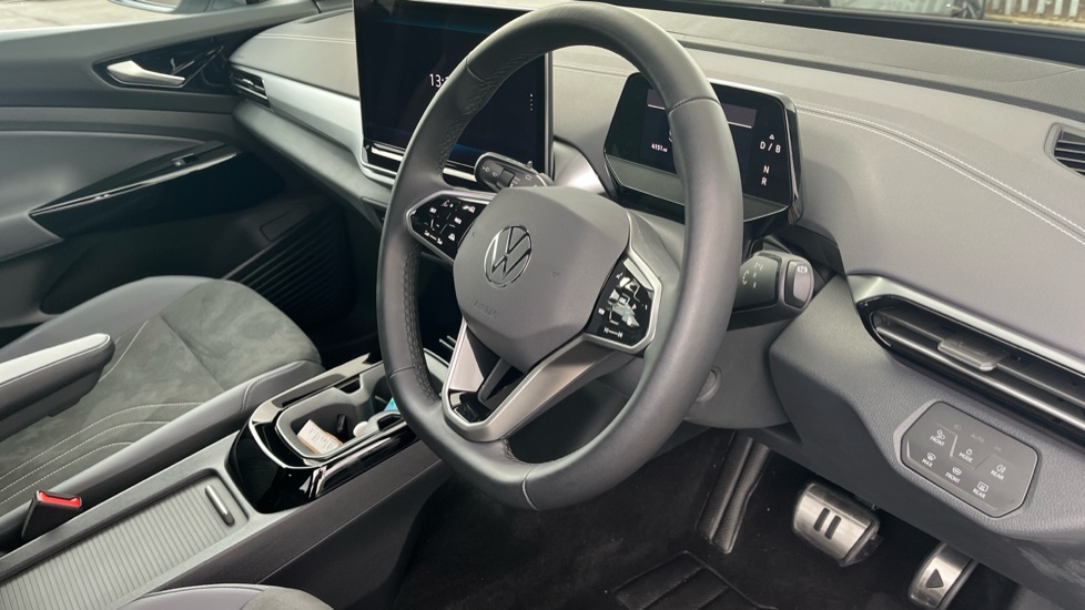 Volkswagen ID.4 210kW Match Pro 77kWh 5dr Auto Electric Estate - Image 6