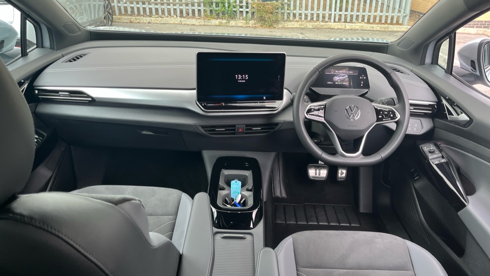 Volkswagen ID.4 210kW Match Pro 77kWh 5dr Auto Electric Estate - Image 9