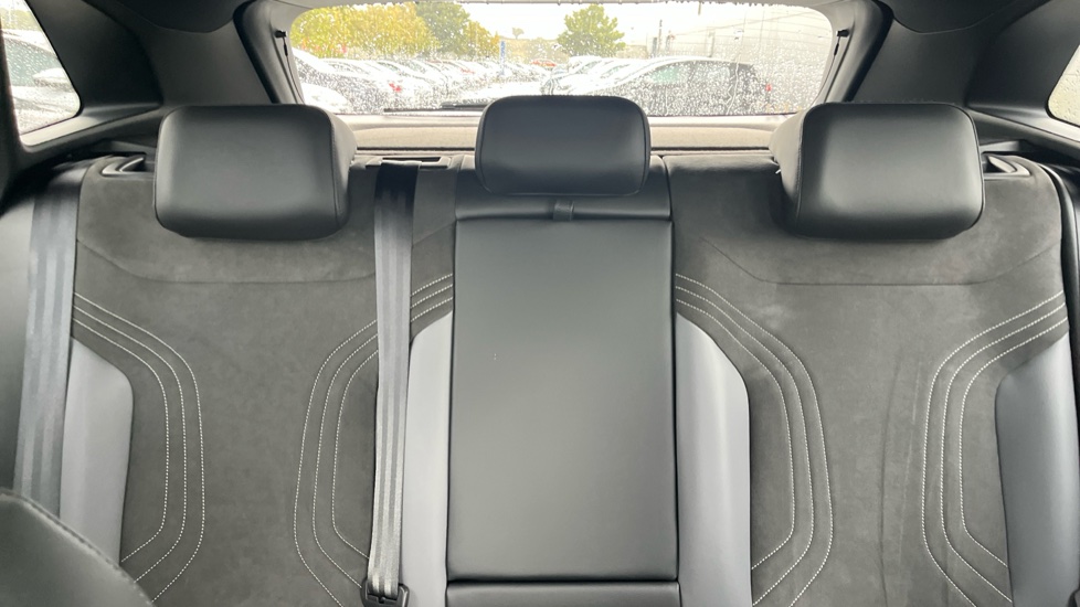 Volkswagen ID.4 210kW Match Pro 77kWh 5dr Auto Electric Estate - Image 16