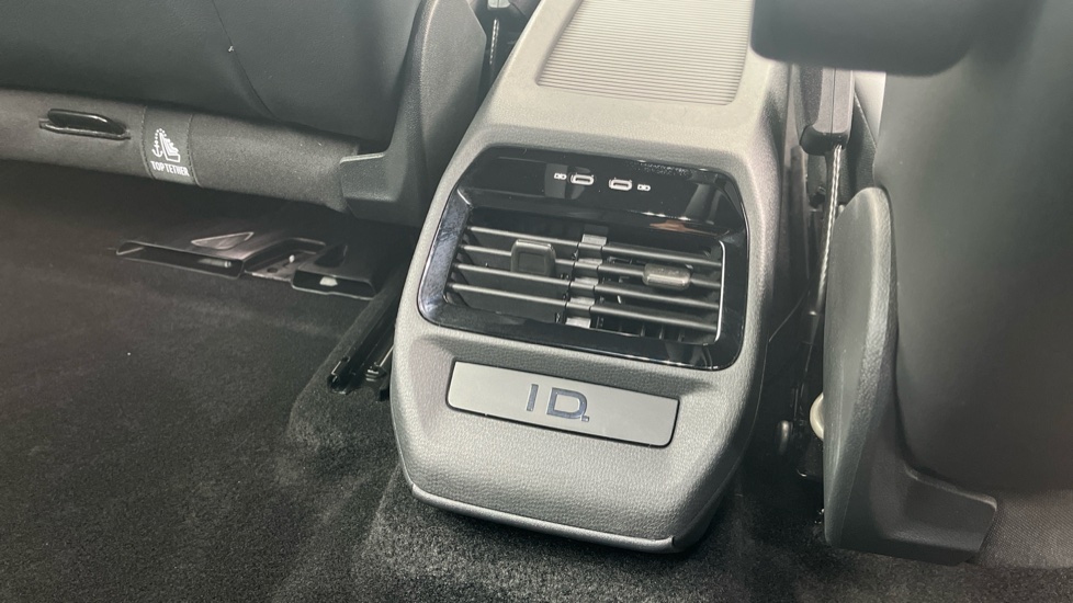 Volkswagen ID.4 210kW Match Pro 77kWh 5dr Auto Electric Estate - Image 32