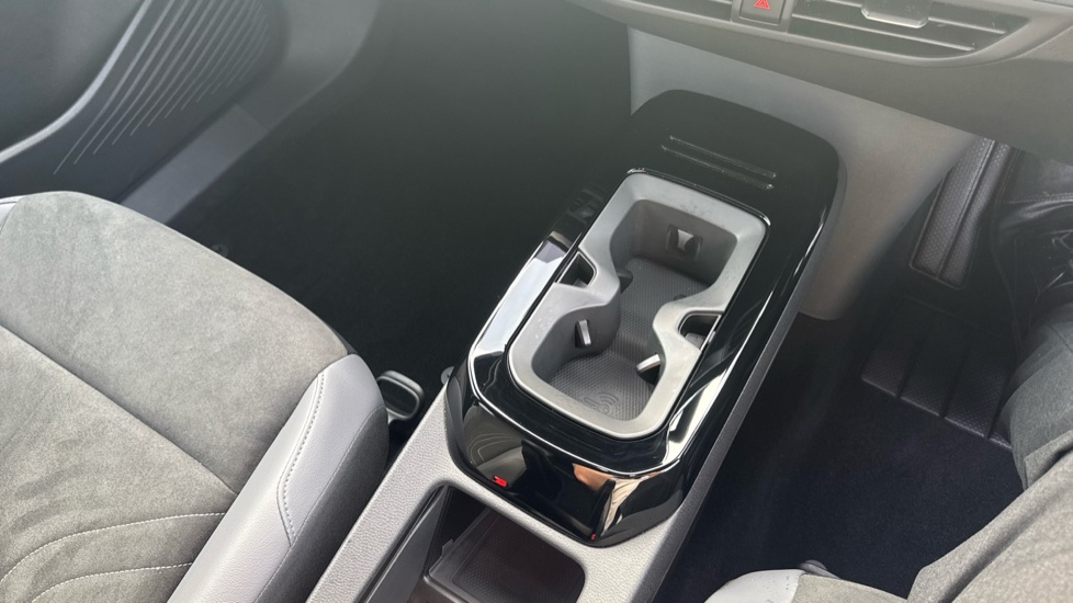 Volkswagen ID.4 210kW Match Pro 77kWh 5dr Auto Electric Estate - Image 14