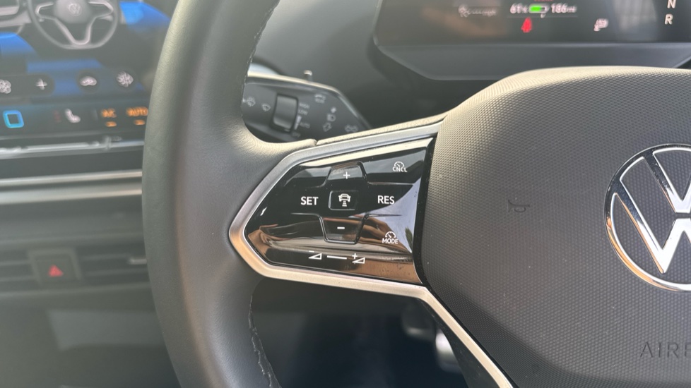 Volkswagen ID.4 210kW Match Pro 77kWh 5dr Auto Electric Estate - Image 17