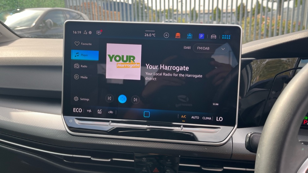 Volkswagen Golf 1.5 TSI 204 Style eHybrid 5dr DSG Hatchback - Image 12
