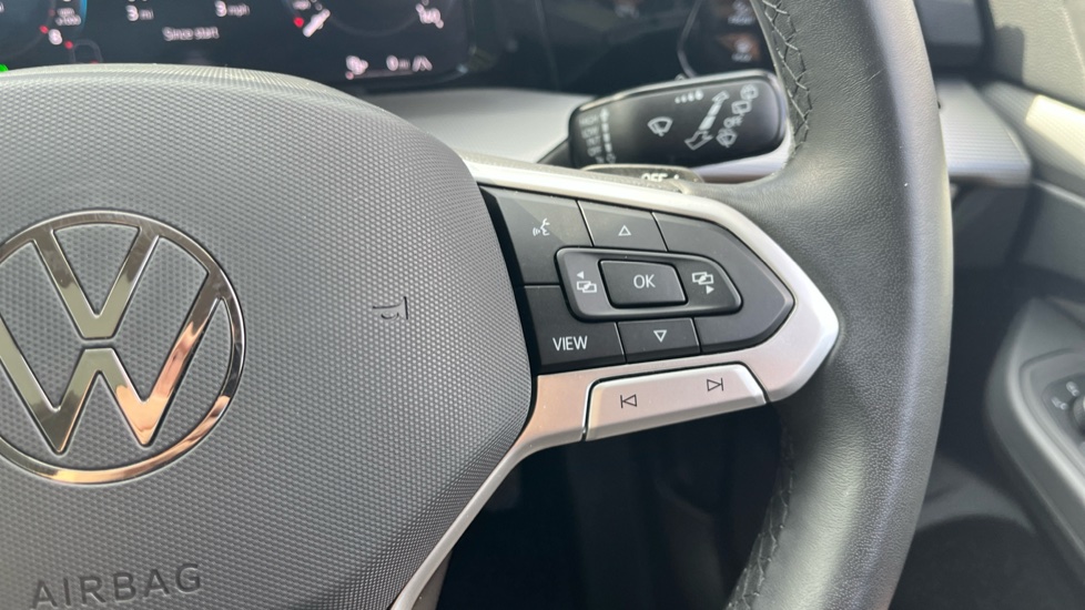 Volkswagen Golf 1.5 TSI 204 Style eHybrid 5dr DSG Hatchback - Image 18
