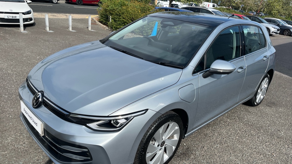Volkswagen Golf 1.5 TSI 204 Style eHybrid 5dr DSG Hatchback - Image 24