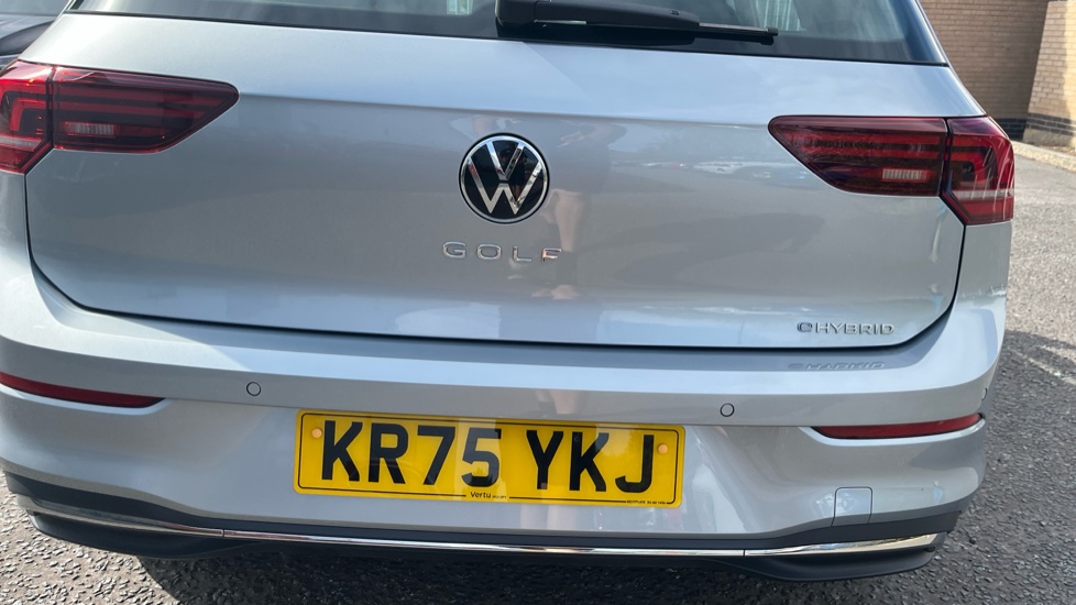 Volkswagen Golf 1.5 TSI 204 Style eHybrid 5dr DSG Hatchback - Image 28
