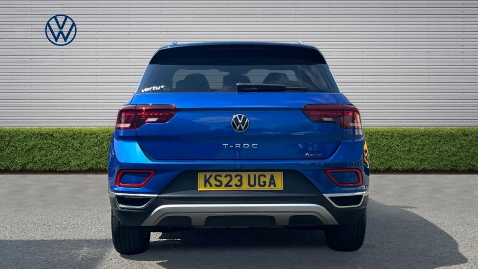 Volkswagen T-Roc 2.0 TSI 4MOTION Style 5dr DSG Petrol Hatchback - Image 8