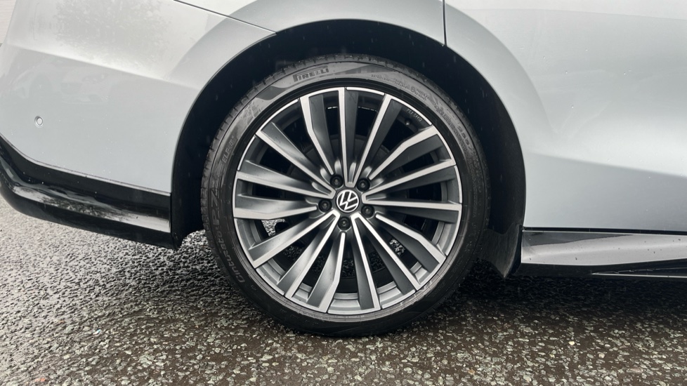 Volkswagen ID.7 210kW Match Pro S Plus 86kWh 5dr Auto Electric Estate - Image 5