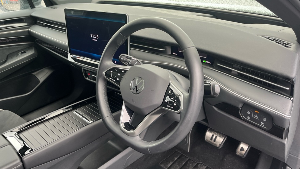 Volkswagen ID.7 210kW Match Pro S Plus 86kWh 5dr Auto Electric Estate - Image 6