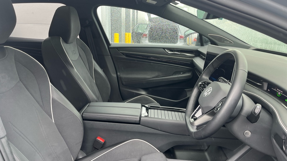 Volkswagen ID.7 210kW Match Pro S Plus 86kWh 5dr Auto Electric Estate - Image 15