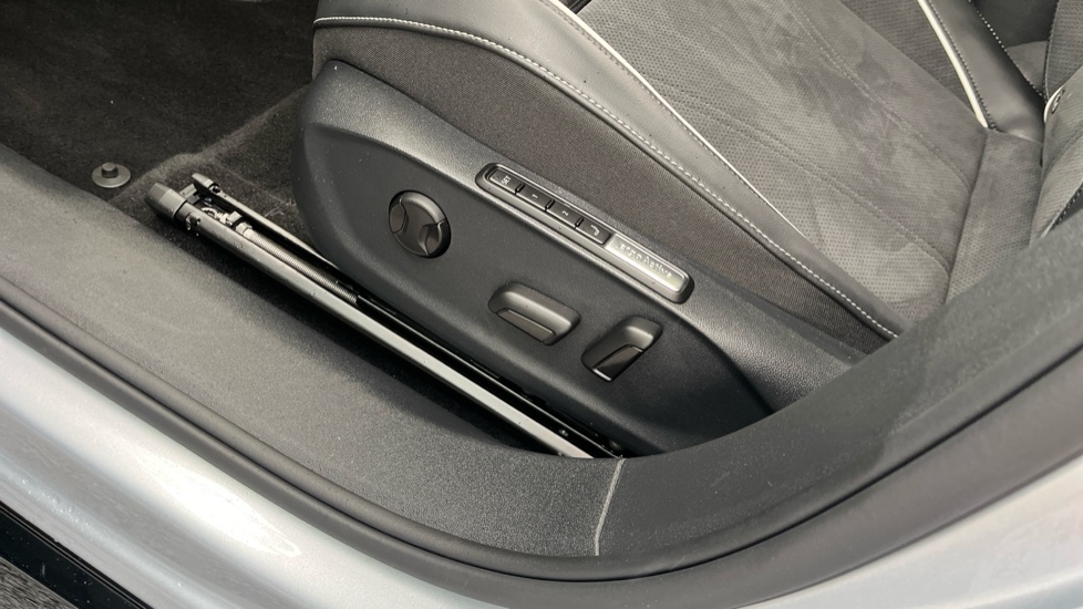 Volkswagen ID.7 210kW Match Pro S Plus 86kWh 5dr Auto Electric Estate - Image 35