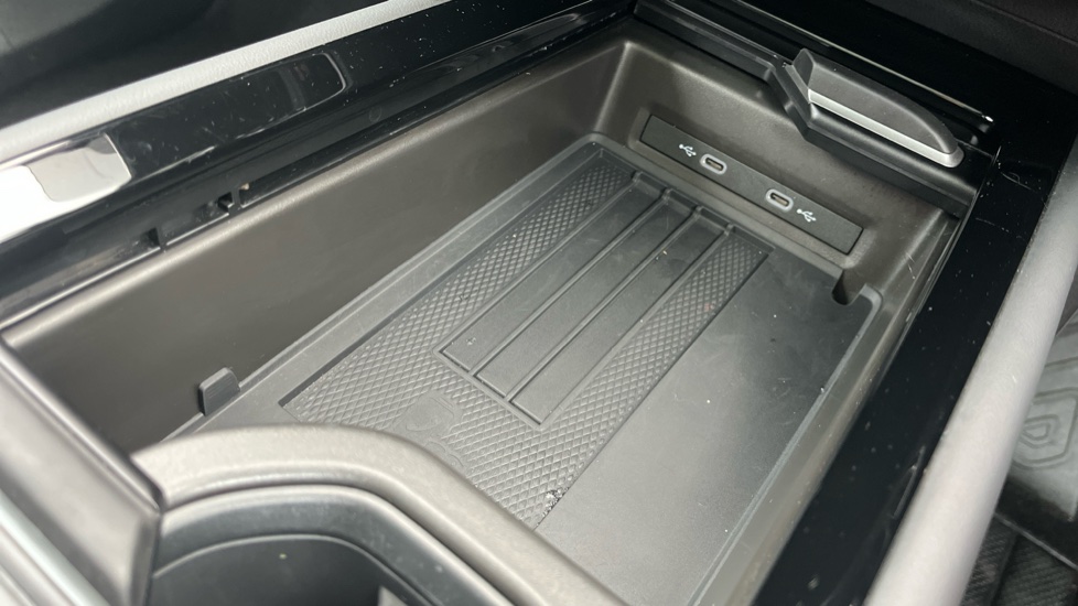 Volkswagen ID.7 210kW Match Pro S Plus 86kWh 5dr Auto Electric Estate - Image 45