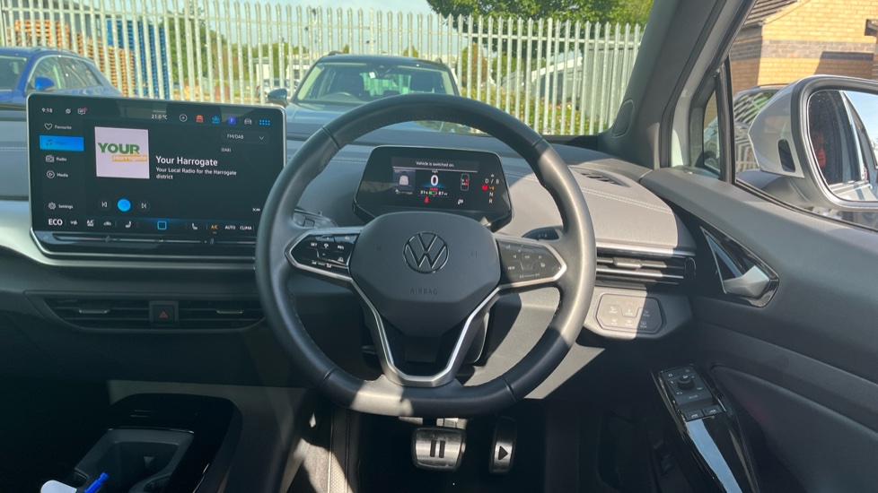 Volkswagen ID.4 210kW Match Pro 77kWh 5dr Auto Electric Estate - Image 10