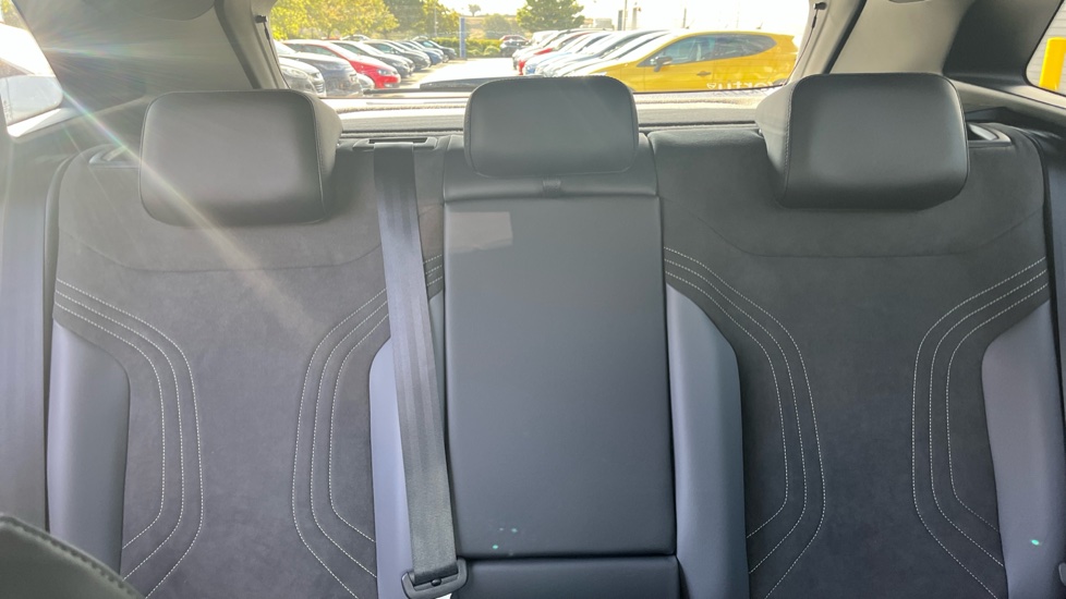 Volkswagen ID.4 210kW Match Pro 77kWh 5dr Auto Electric Estate - Image 16