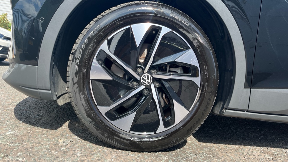 Volkswagen ID.4 210kW Match Pro 77kWh 5dr Auto Electric Estate - Image 5