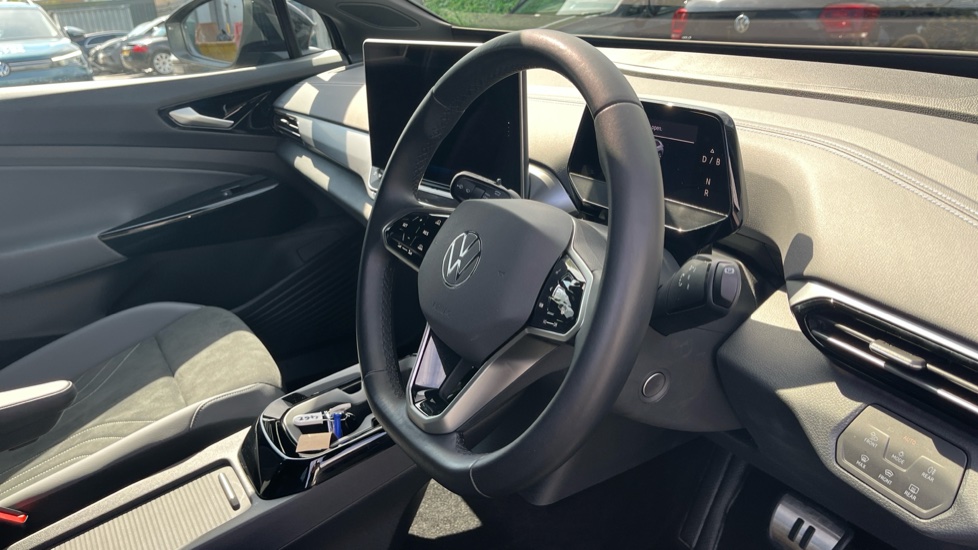 Volkswagen ID.4 210kW Match Pro 77kWh 5dr Auto Electric Estate - Image 6