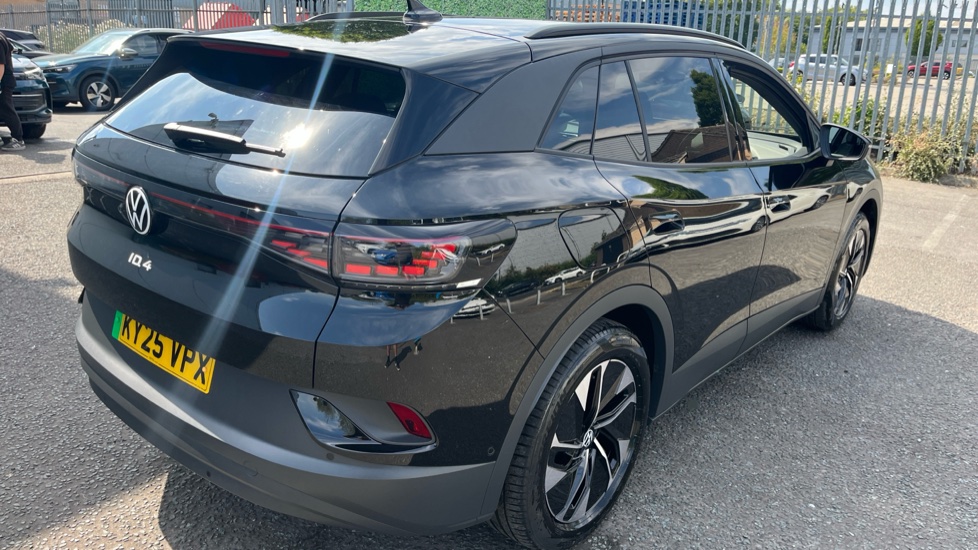 Volkswagen ID.4 210kW Match Pro 77kWh 5dr Auto Electric Estate - Image 29