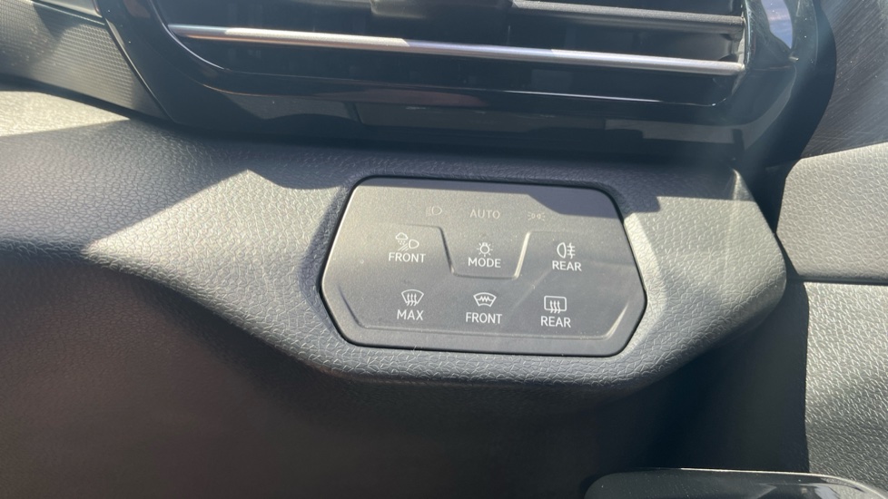 Volkswagen ID.4 210kW Match Pro 77kWh 5dr Auto Electric Estate - Image 34