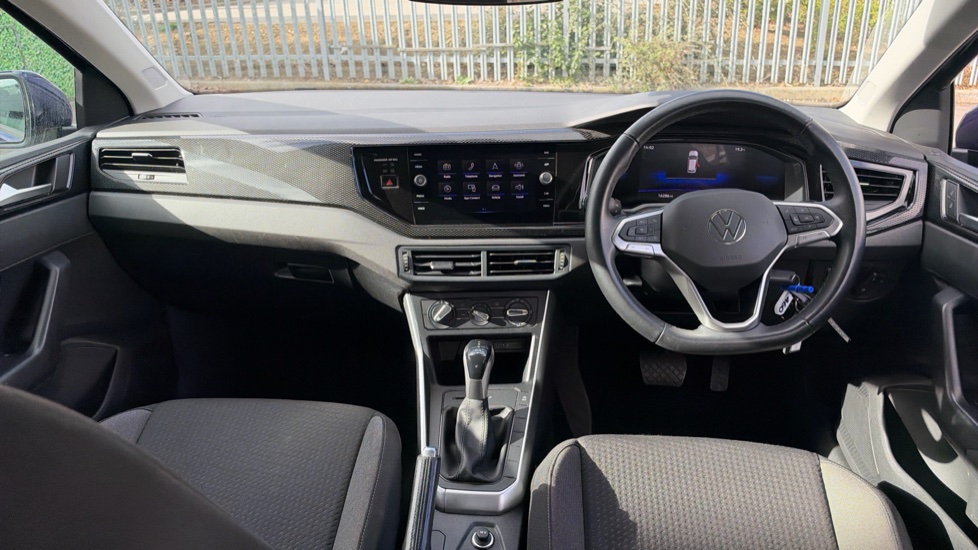 Volkswagen Polo 1.0 TSI Life 5dr DSG Petrol Hatchback - Image 9