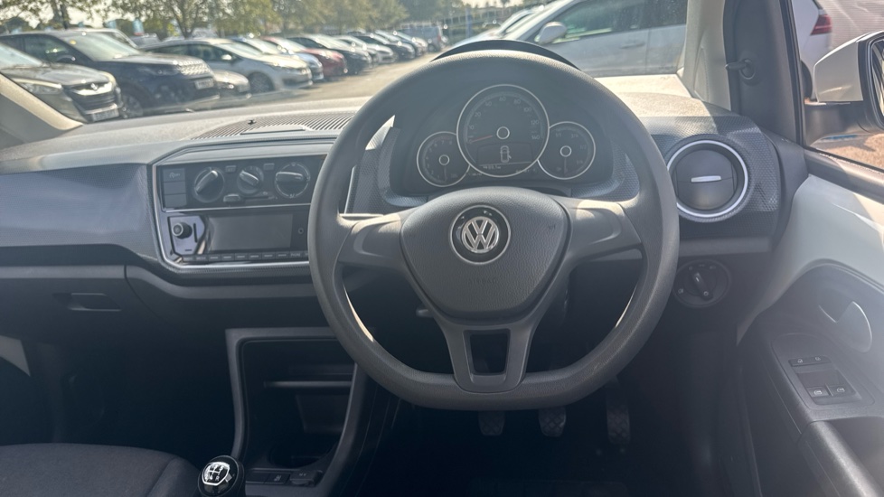 Volkswagen Up 1.0 Move Up 5dr Petrol Hatchback - Image 10