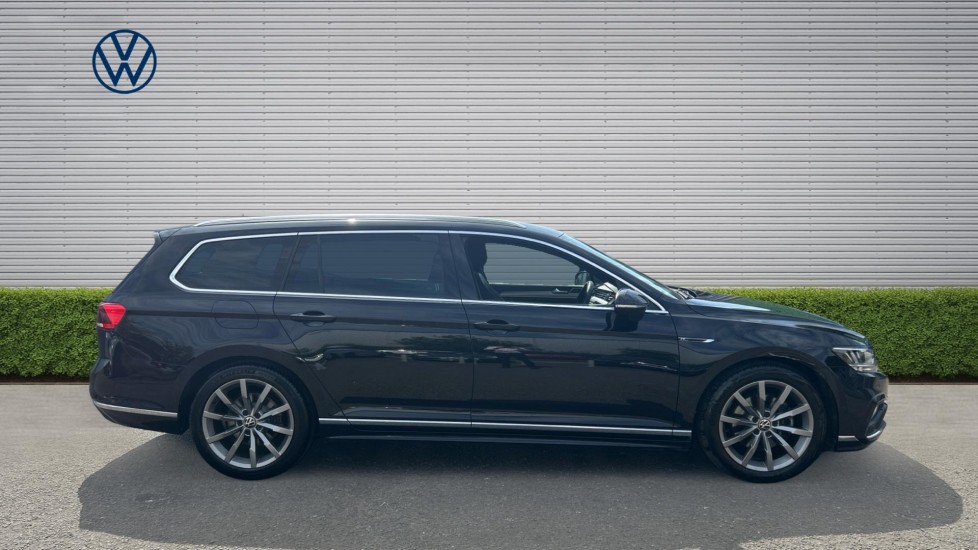 Volkswagen Passat 2.0 TDI EVO SCR R-Line 5dr DSG Diesel Estate - Image 4