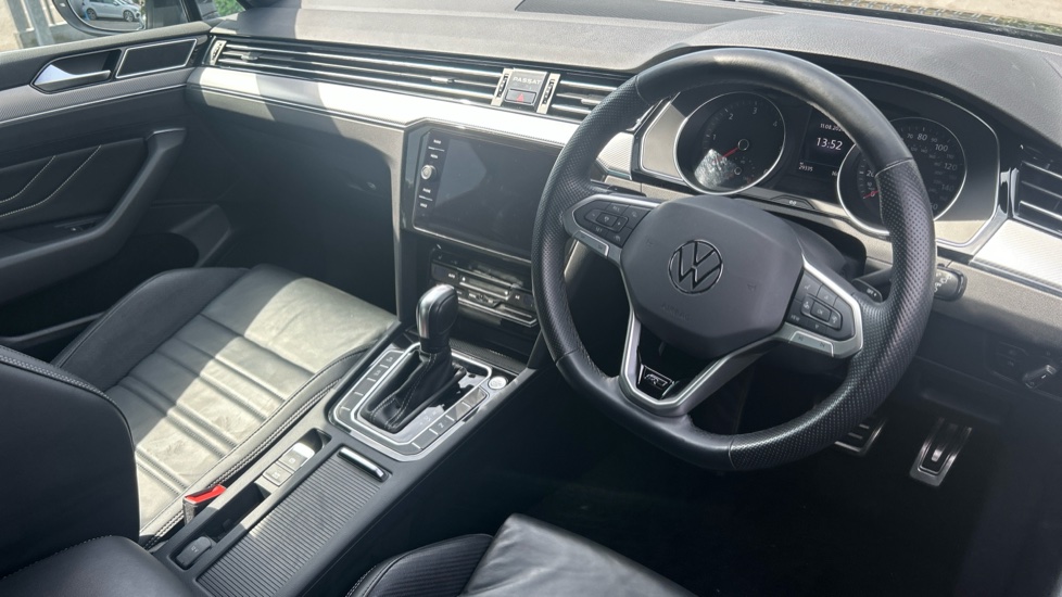 Volkswagen Passat 2.0 TDI EVO SCR R-Line 5dr DSG Diesel Estate - Image 6