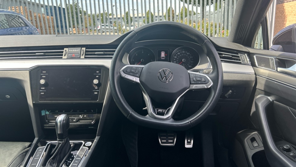 Volkswagen Passat 2.0 TDI EVO SCR R-Line 5dr DSG Diesel Estate - Image 10
