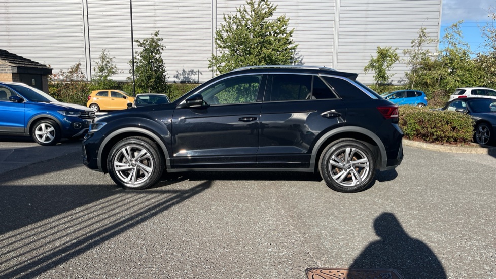 Volkswagen T-Roc 1.5 TSI R-Line 5dr DSG Petrol Hatchback - Image 26