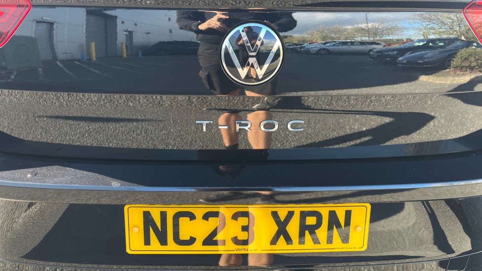 Volkswagen T-Roc 1.5 TSI R-Line 5dr DSG Petrol Hatchback - Image 29